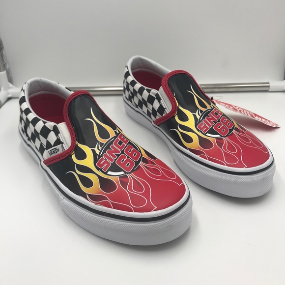 Vans Kids Size 2 NWT - Picture 1 of 6